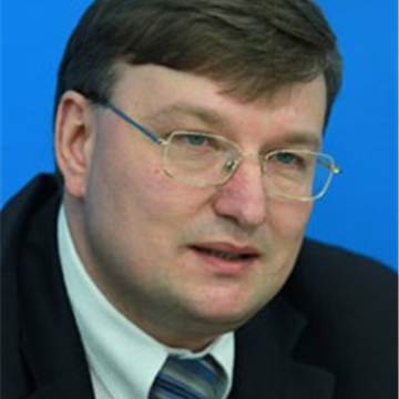 Руслан Салютін