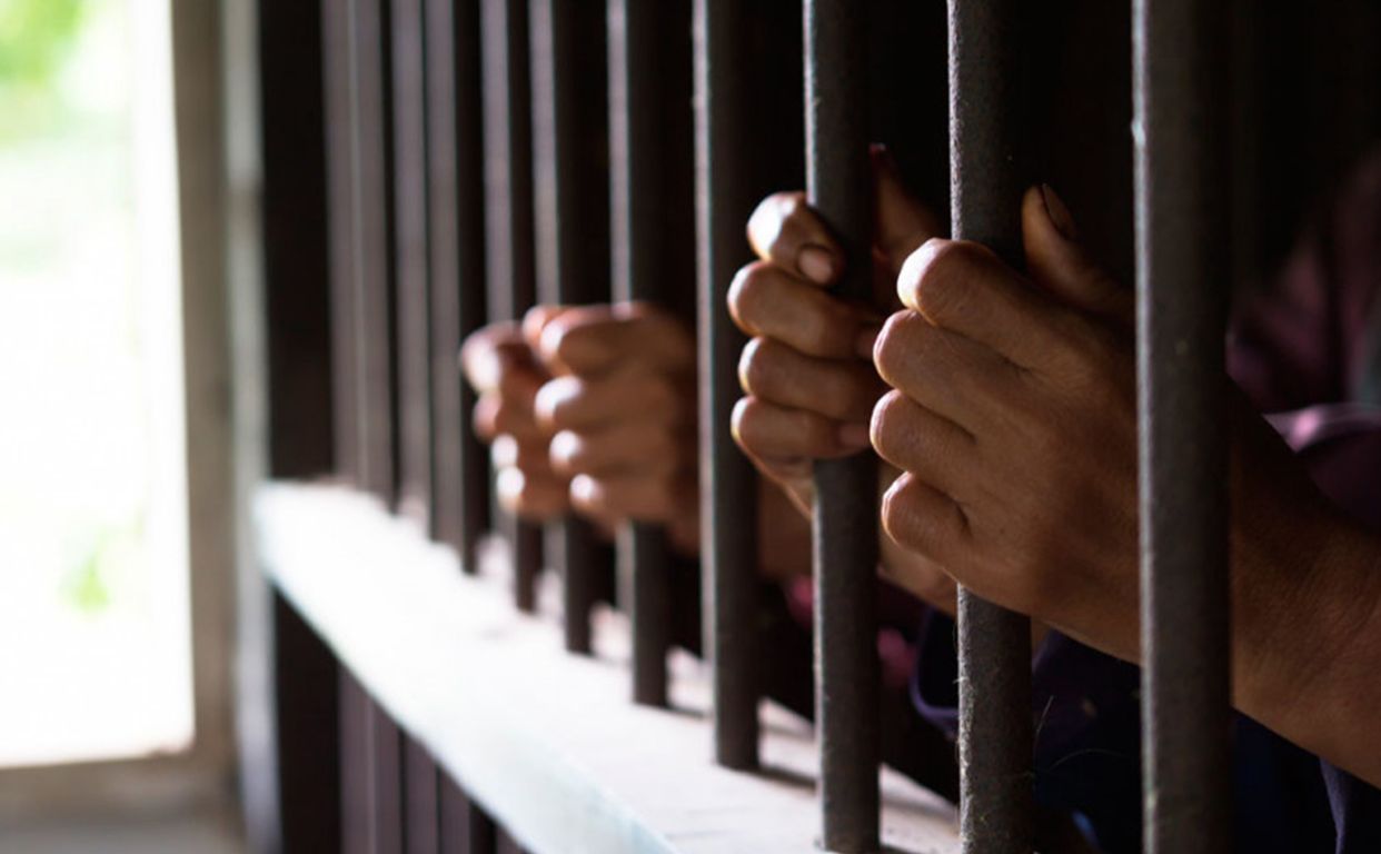 Суд запроторив підозрюваних за ґрати. Фото з відкритих джерел