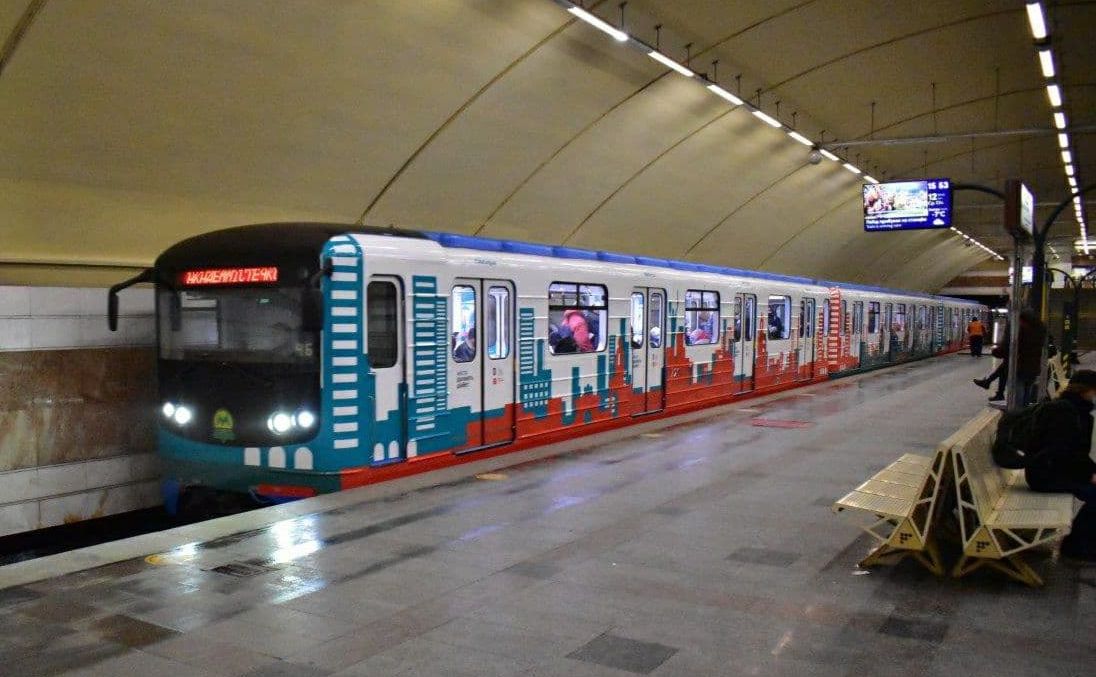 В одному з потязів метро проходить інформаційна рекламна кампанія в рамках міжнародної програми «Міста долають діабет». Фото: КМДА