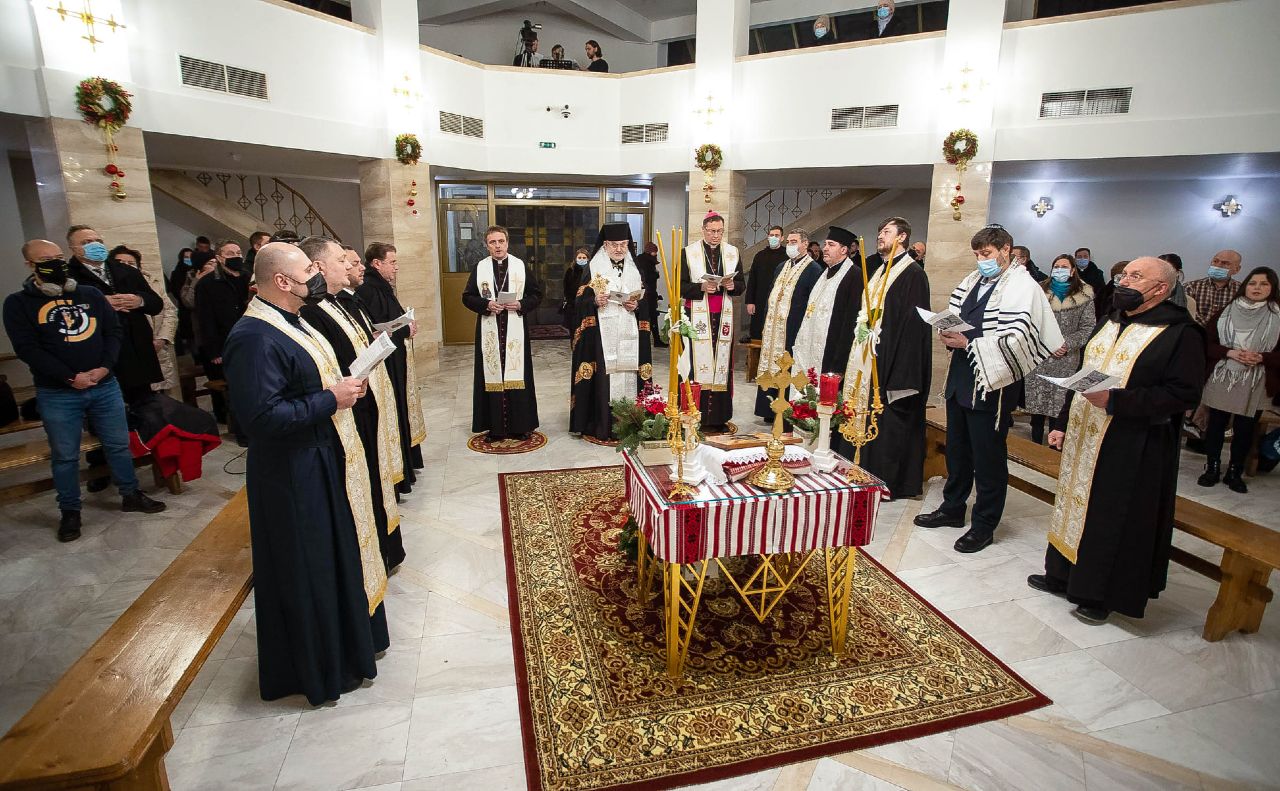 Екуменічний молебень у церкві Василія Великого. Фото: Oleksandr Savransky