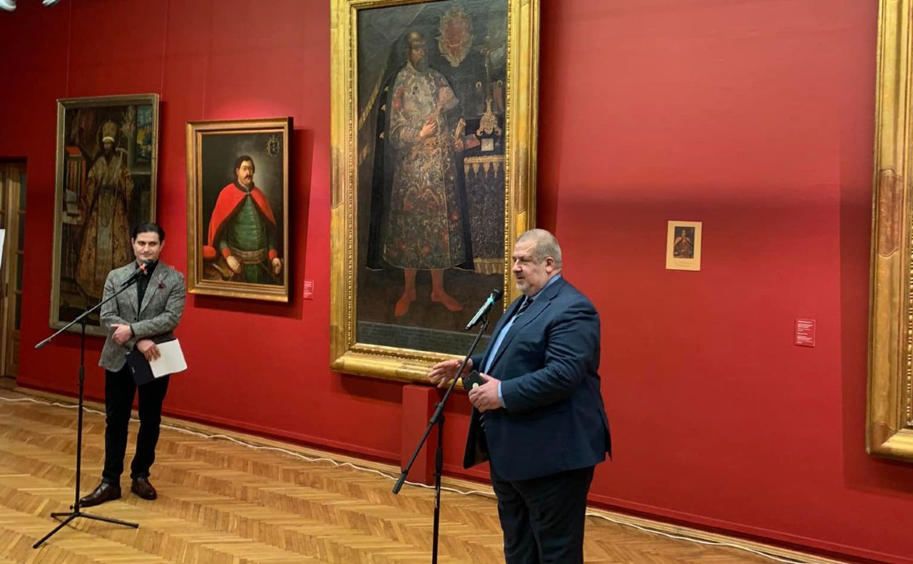 Ахтем Сеітаблаєв та Рефат Чубаров під час презентації аудіогіда. Фото: Саід Ісмагілов