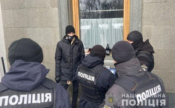Дії чоловіка кваліфіковані як хуліганство