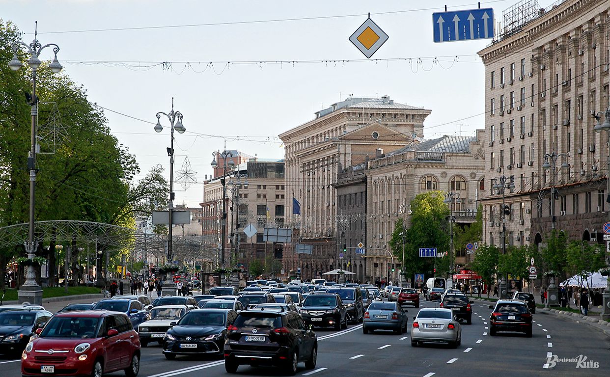 Головна вулиця країни. Фото Бориса Корпусенка