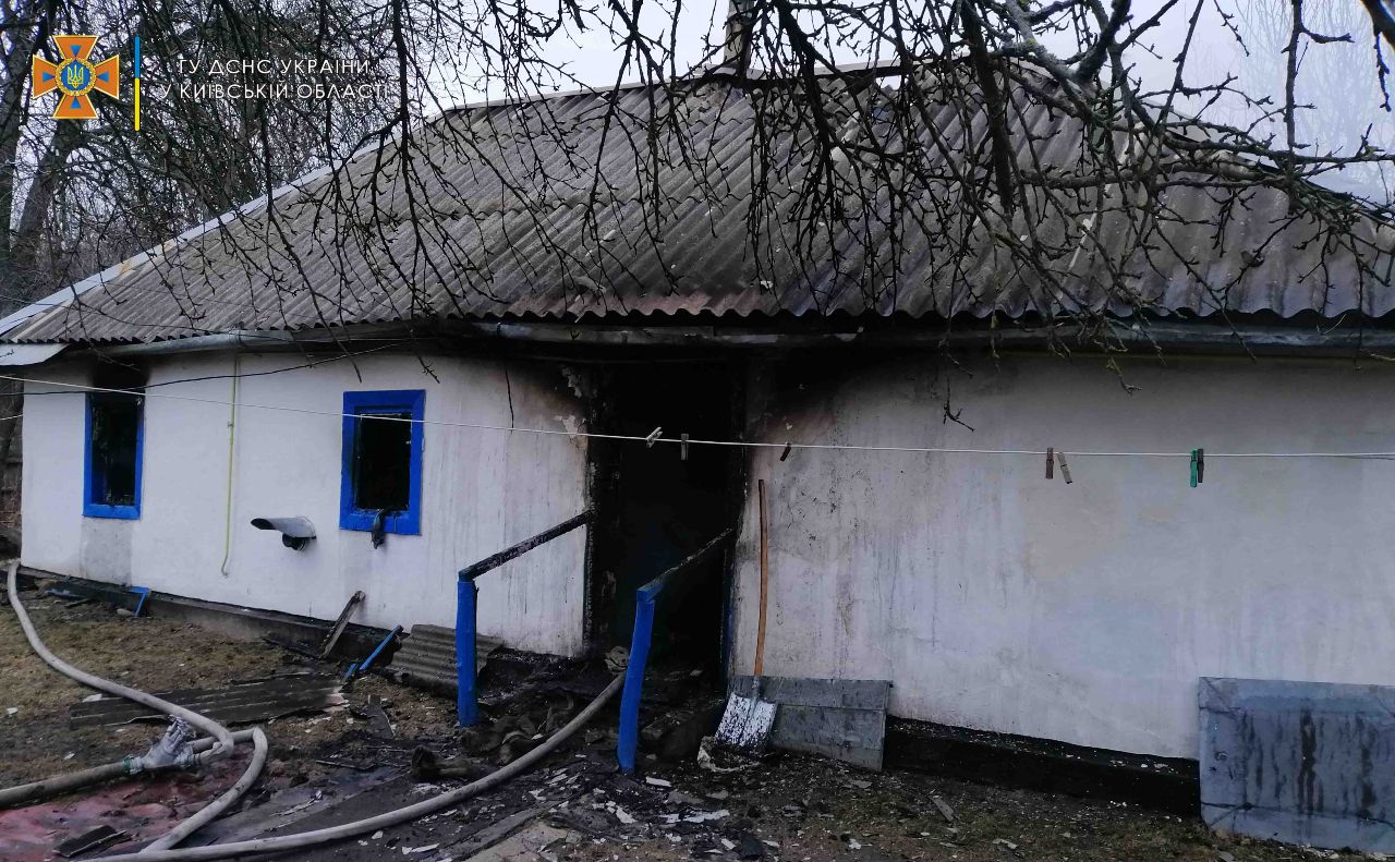 Під Києвом у пожежі загинула 96-річна жінка