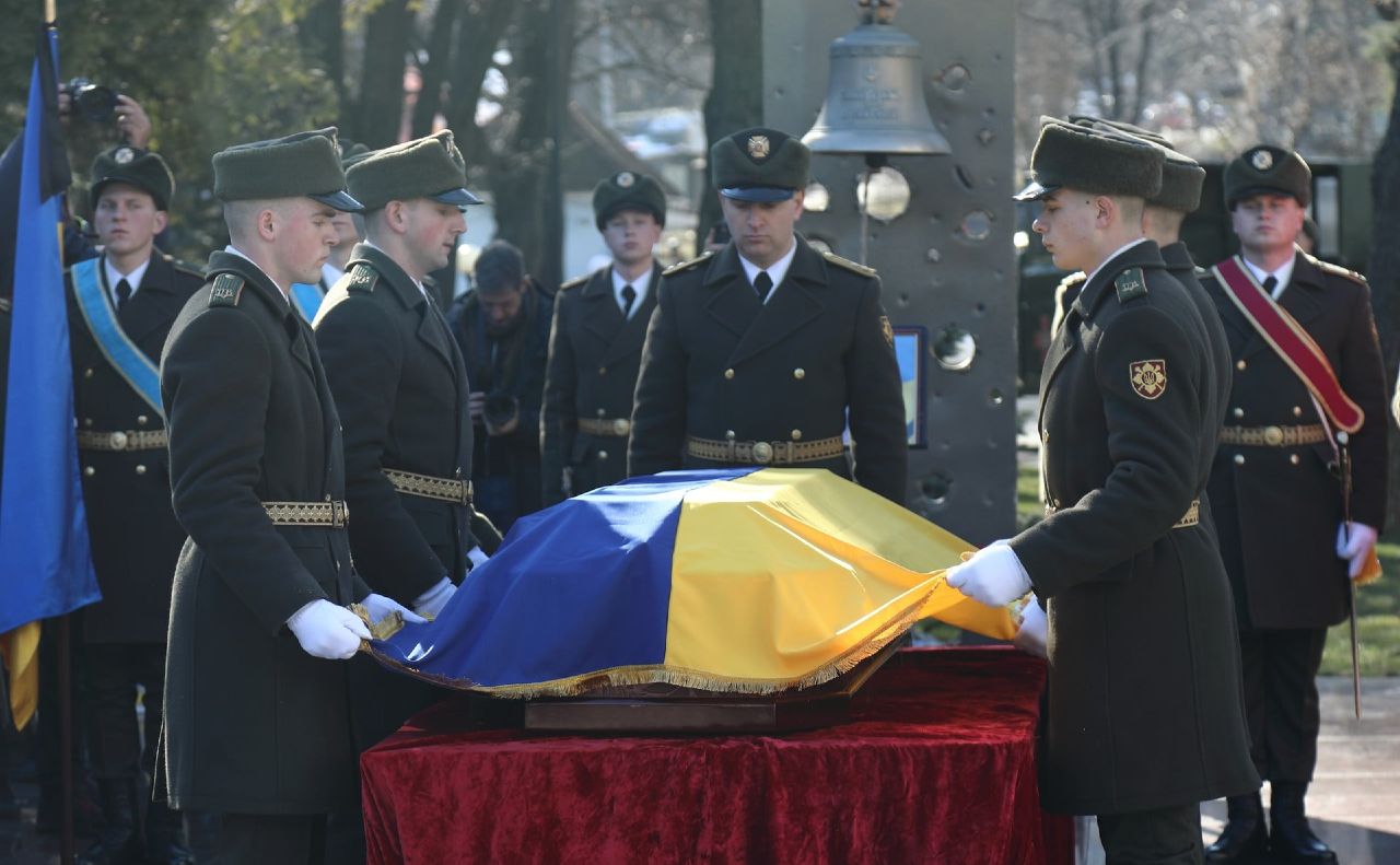 22 лютого відбулась церемонія прощання з капітаном Антоном Олеговичем Сидоровим. Фото: Генштаб ЗСУ