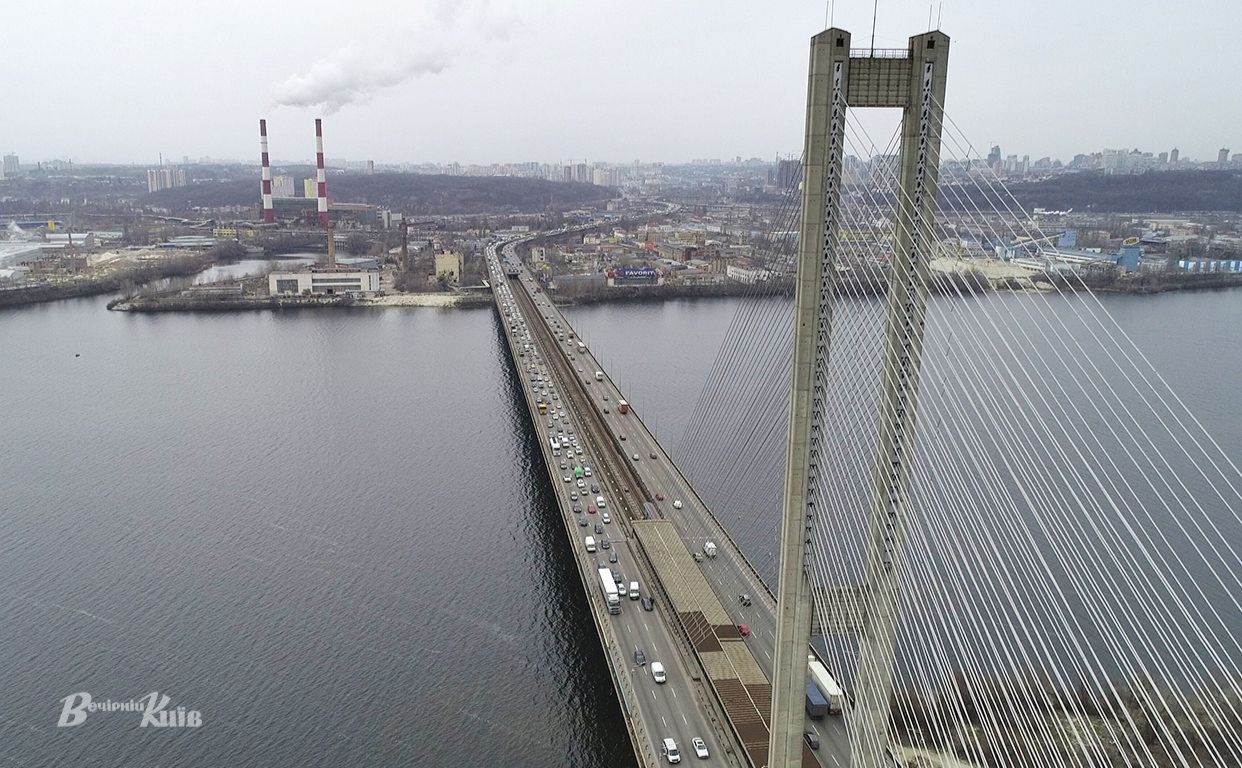 Киян закликають не пересуватися столицею без нагальної потреби