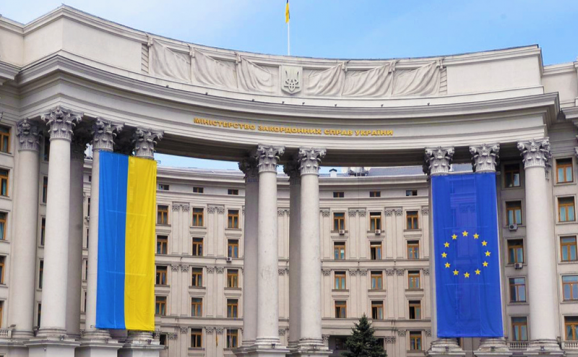 Україна за прямі переговори з РФ Фото: відкриті джерела