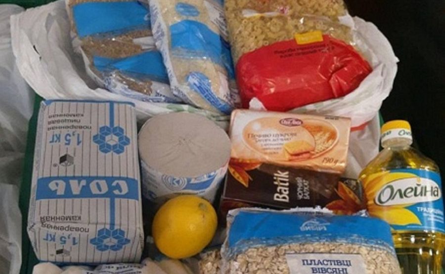 Продуктові набори можуть містити різний склад продуктів. Фото з відкритих джерел