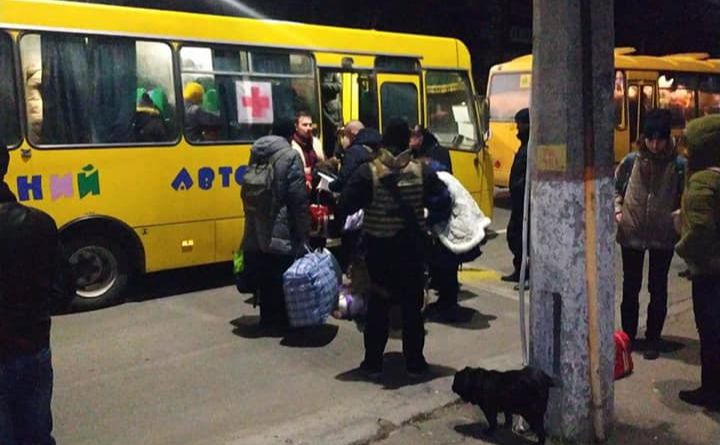 З небезпечних районів Київщини вивозять людей