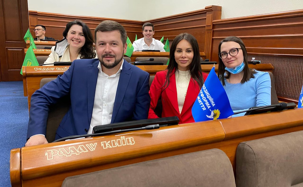 Депутати Михайло Наконечний, Юлія Симуніна та Юлія Уласик. Фото: з фейсбуку Наконечного
