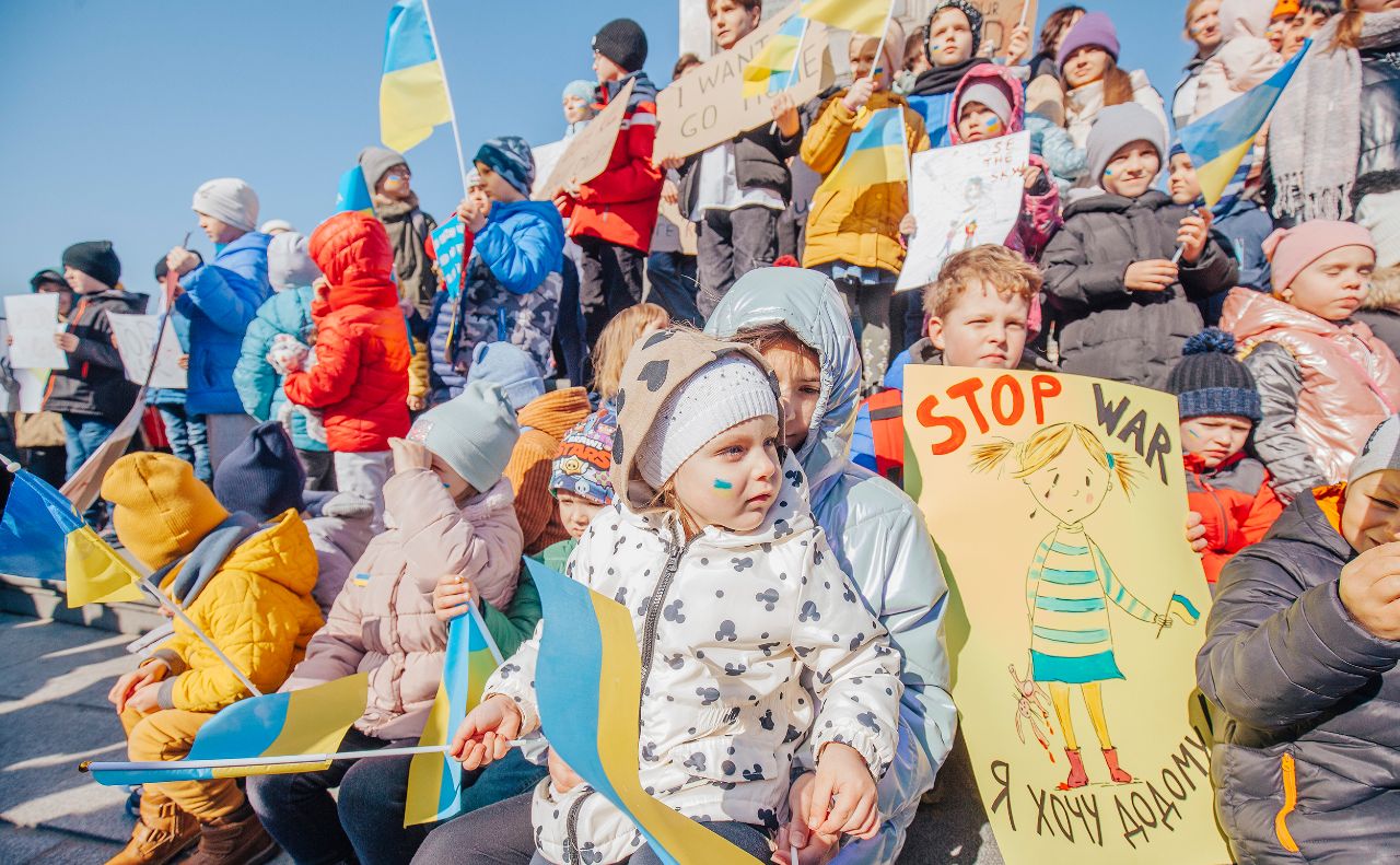 Учасники акції прагнуть привернути увагу світової спільноти до війни в Україні. Фото: Дарія Миронець