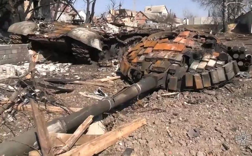 Залишки армії мародерів біля українського села. Ілюстративне фото від Генштаба ЗСУ