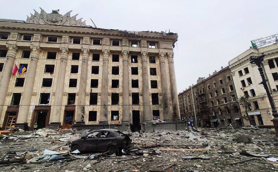 Зруйнована будівля Харківської облдержадміністрації. Фото з відкритих джерел