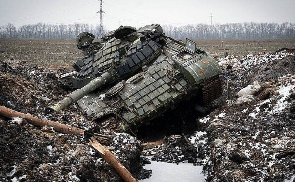 Заставочна світлина танку окупантів. Фото з відкритих джерел