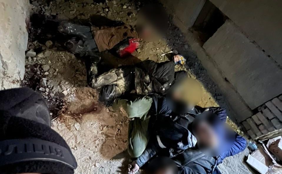 Правоохоронці виявили тіла п’ятьох чоловіків із зав’язаними руками. Фото: прокуратура Київщини