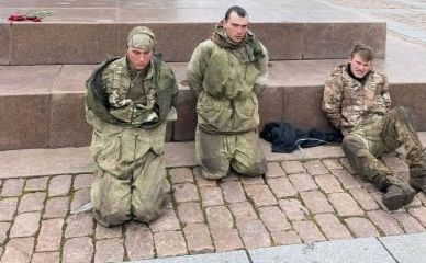 В Україні зараз 600 російських полонених. Фото: ЗСУ