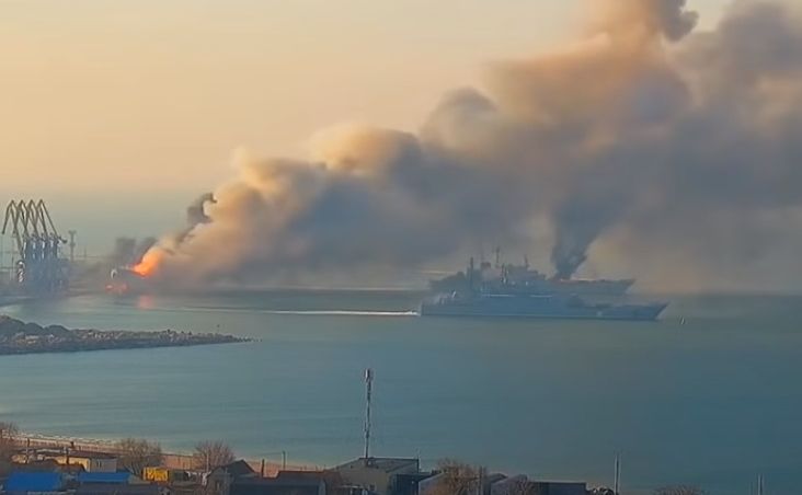 Обстріл з моря. Фото: з відкритих джерел
