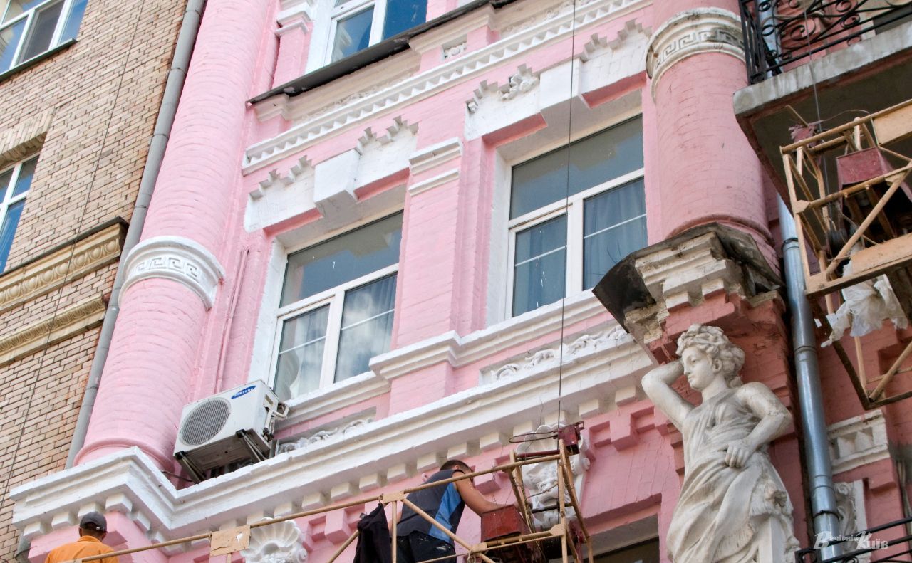Виявлені порушення будуть демонтовані. Фото: архів «Вечірнього Києва»
