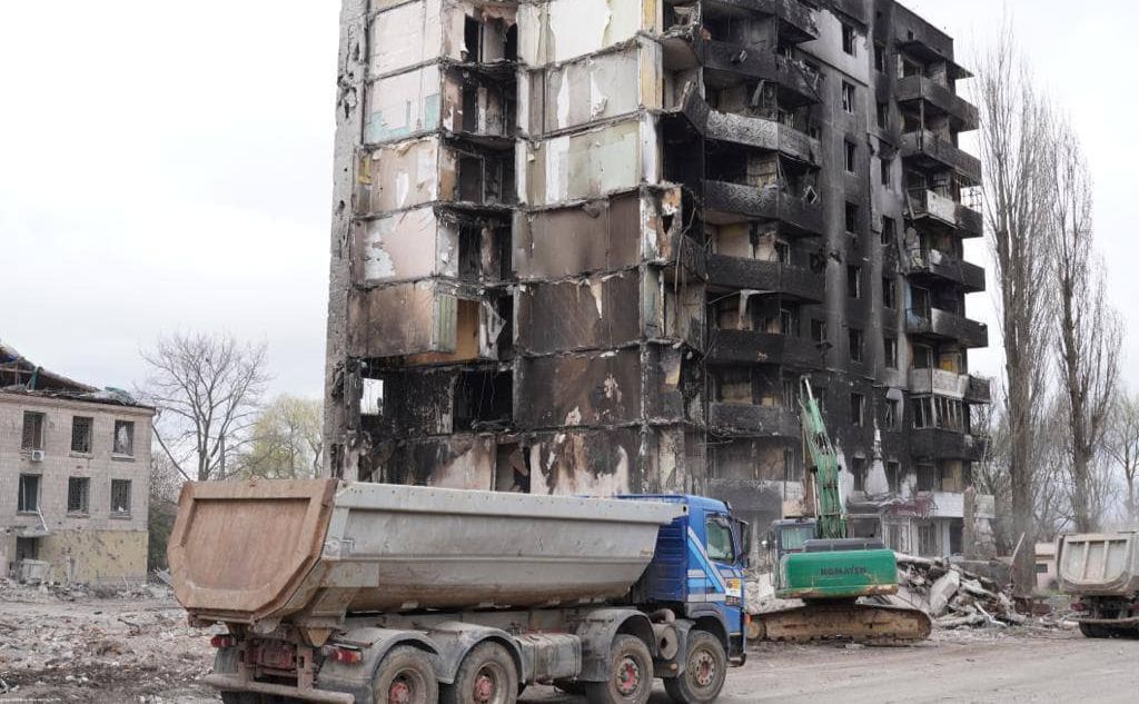 Деокуповані містечка Київської області продовжують відновлювати. Фото: сторінка Кирила Тимошенка