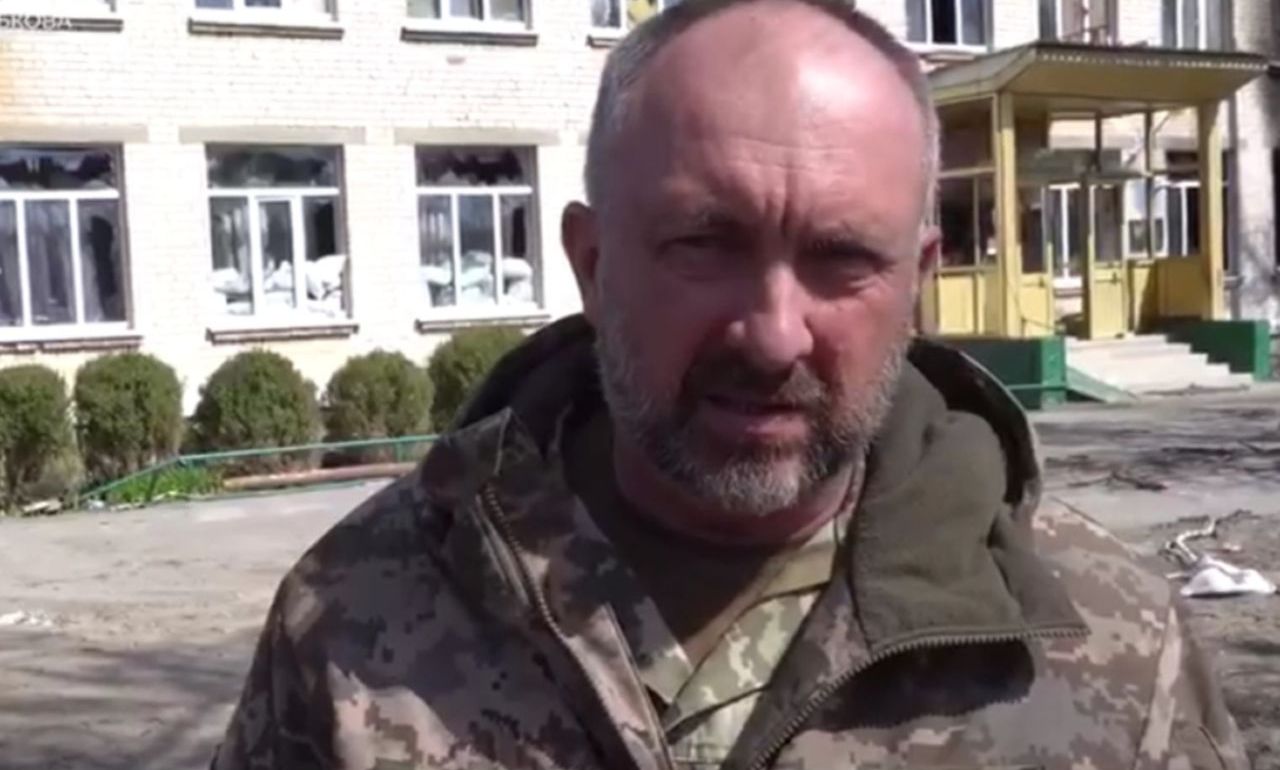 Голова КОВА Олександр Павлюк побував на заводі з виробництва вікон у Броварах. Фото: Скрін