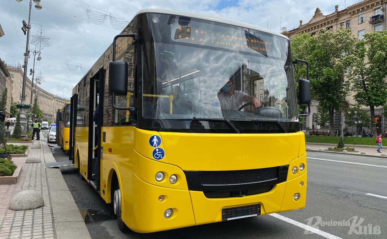 У Києві працює 62 автобусних маршрута