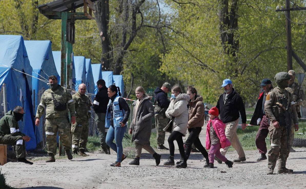 ООН та МКЧХ беруть участь у евакуації людей з «Азовсталі». Фото: З відкритих джерел