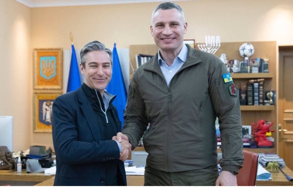 Деймон Вілсон з Віталієм Кличком у столичній мерії. Фото: Пресслужба В.Кличка