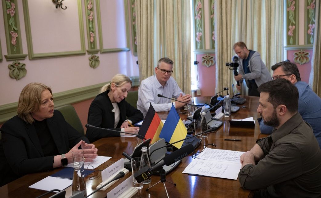 Зеленський і Бас обговорили подальше оборонне сприяння Україні з боку Німеччини. Фото: пресслужба Президента