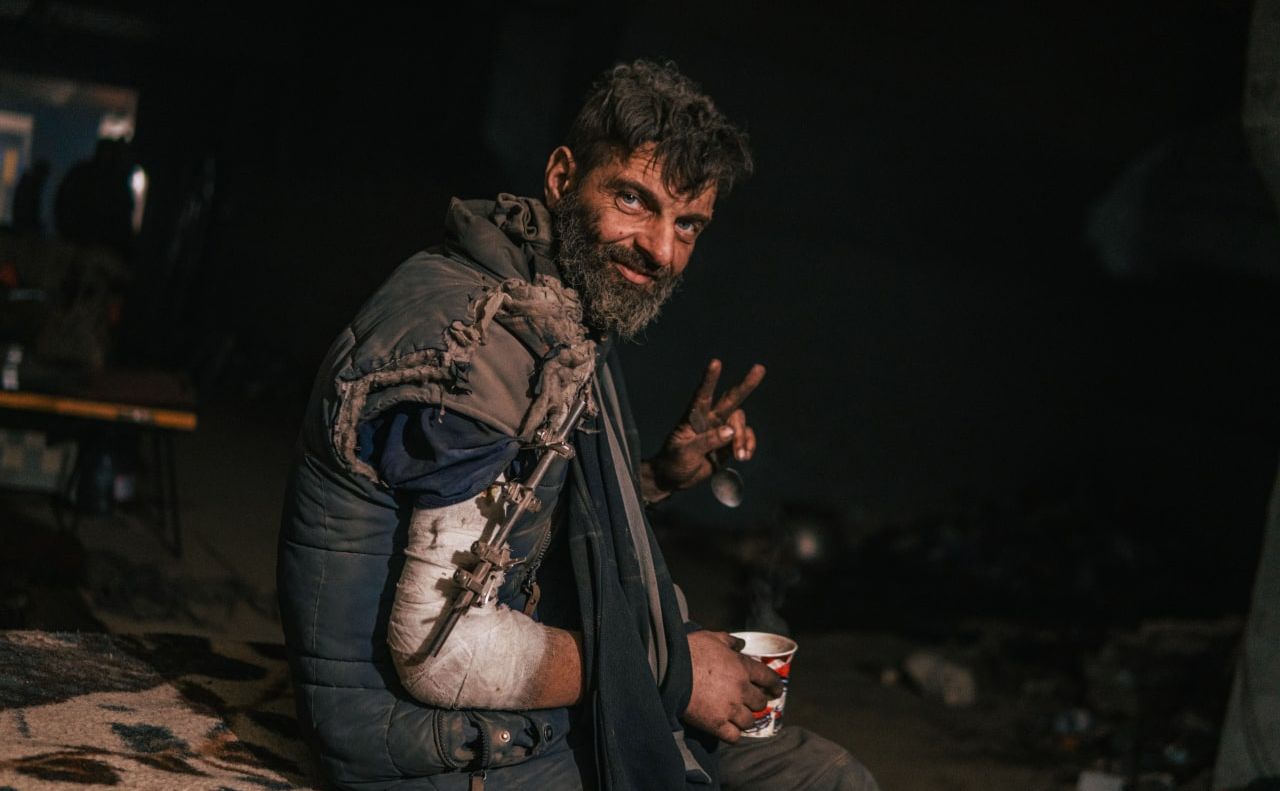 Полк «Азов» показав фото поранених бійців, які перебувають в «Азовсталі»