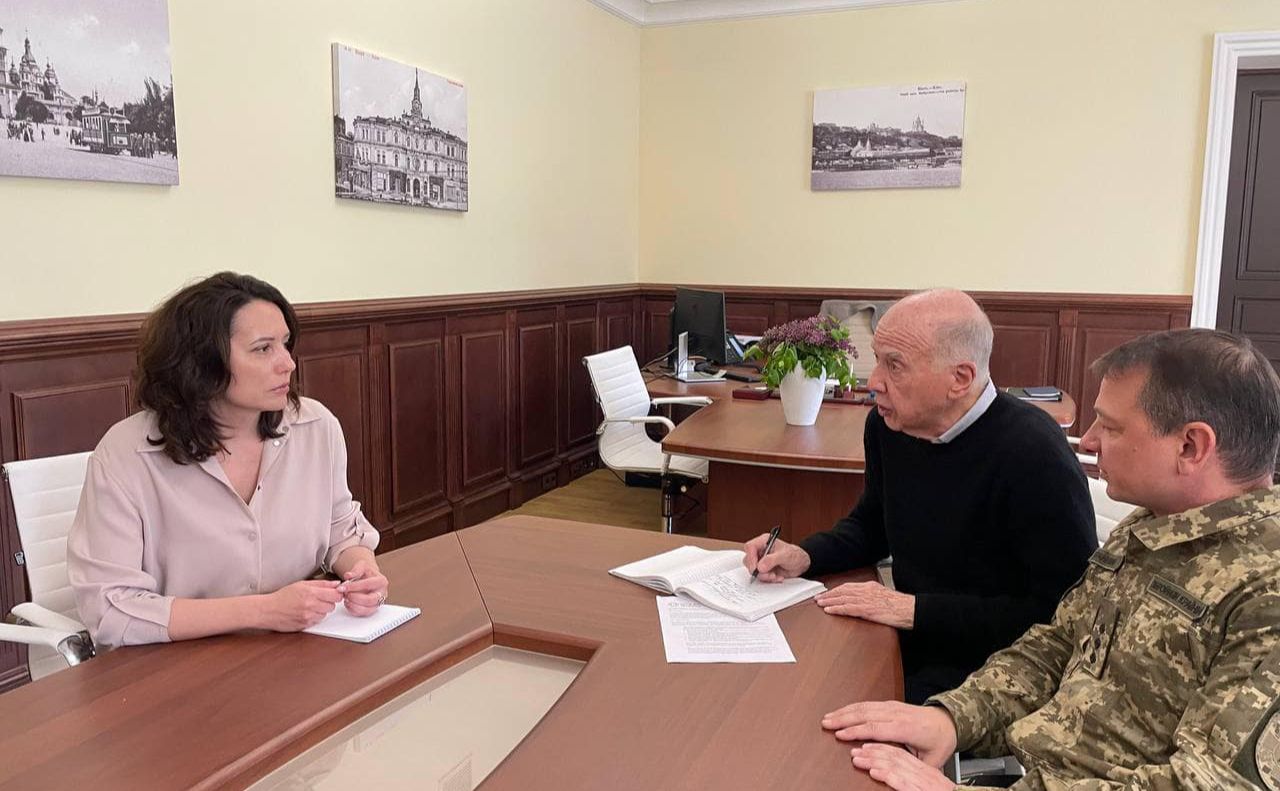 Про це домовилися Марина Хонда та Джеймс Гордон. Фото зі сторінки Марини Хонди