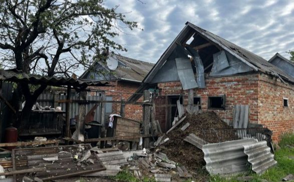 Зруйновані будинки на Сумщині. Фото: ОВА
