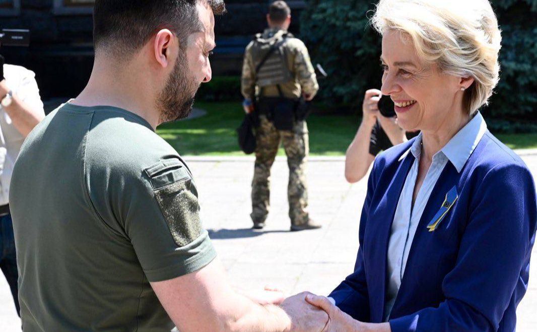 Урсула фон дер Ляєн та Володимир Зеленський у Києві на Банковій. Фото: Офіс Президента