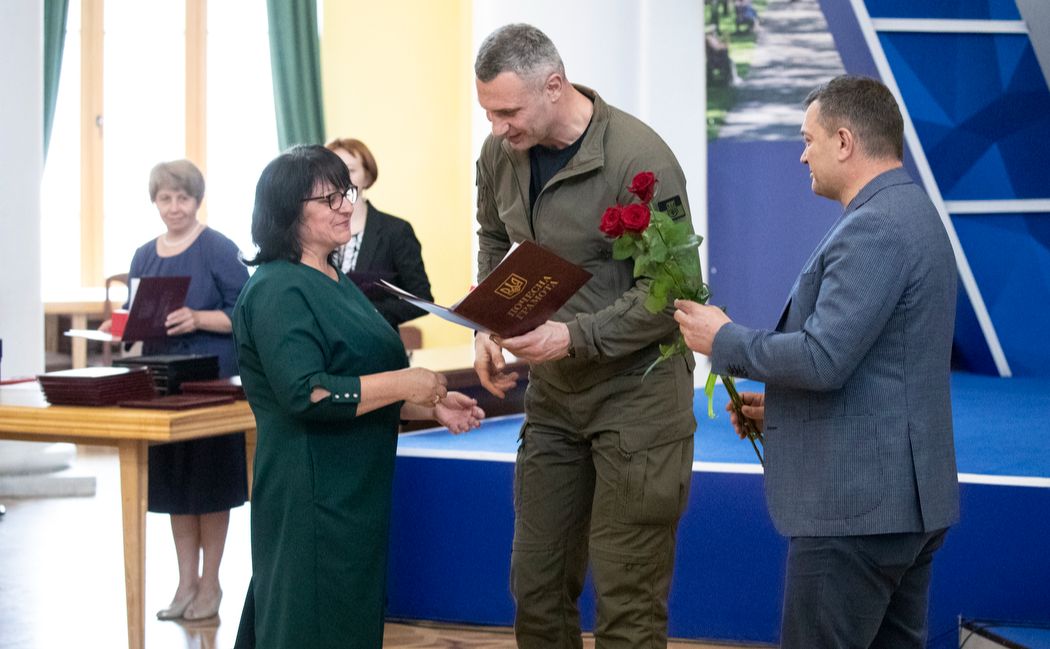 Віталій Кличко вручив 25 Почесних грамот та 9 Подяк. Фото: КМДА