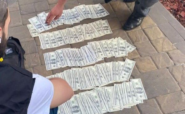 Хабарника судитимуть у Оболонському райсуді. Фото: Київська міська прокуратура