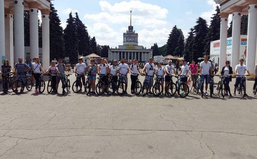 Киянам покажуть найгарніші куточки ВДНГ