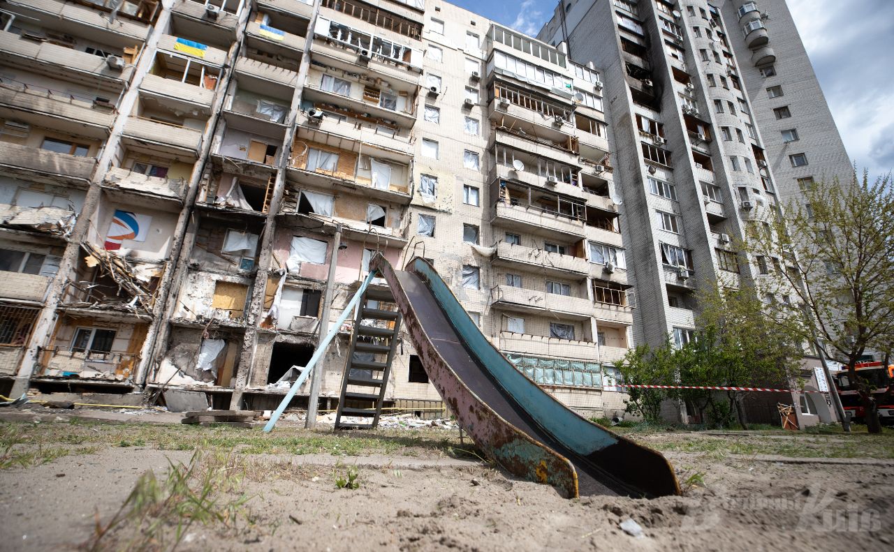 995 дітей постраждали від злочинних дій російських загарбників. Фото: Борис Корпусенко