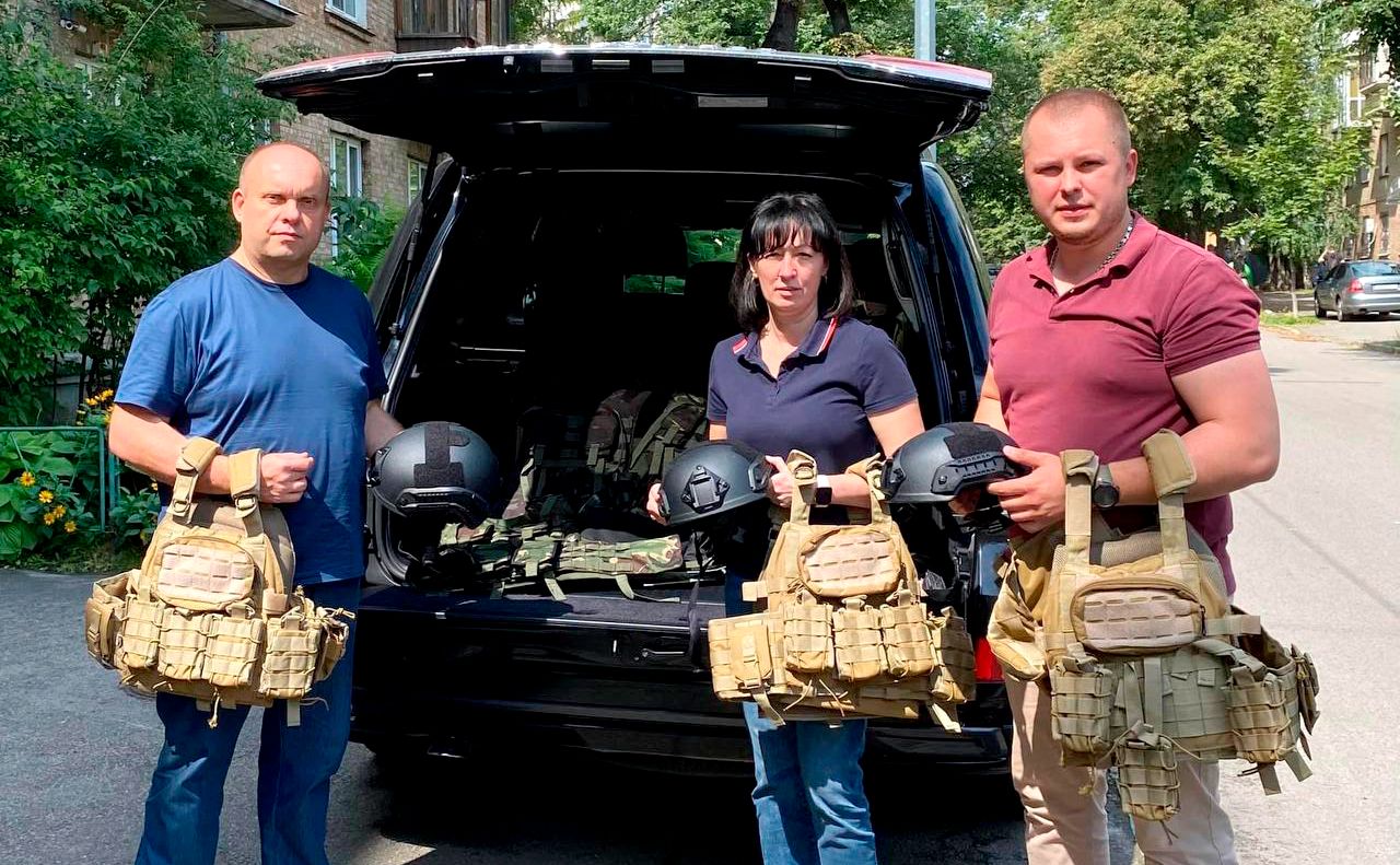Військова амуніція для фронтовиків. Фото: Київрада