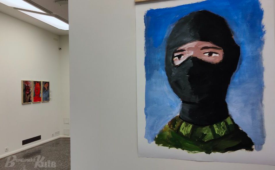 Кожен з художників по-своєму рефлексує на події. Фото авторки