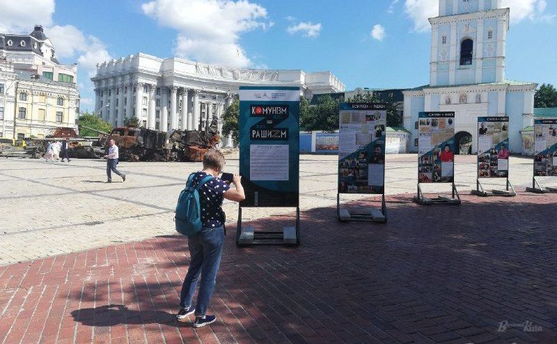 Експозиція розповідає 13 історій українців. Фото: Наталка Марків