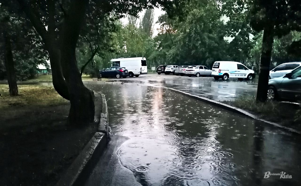 У столиці також можливі підтоплення. Фото: Наталія Слінкіна