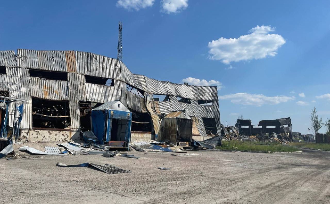 Розбиті склади. Фото: Державна екологічна інспекція