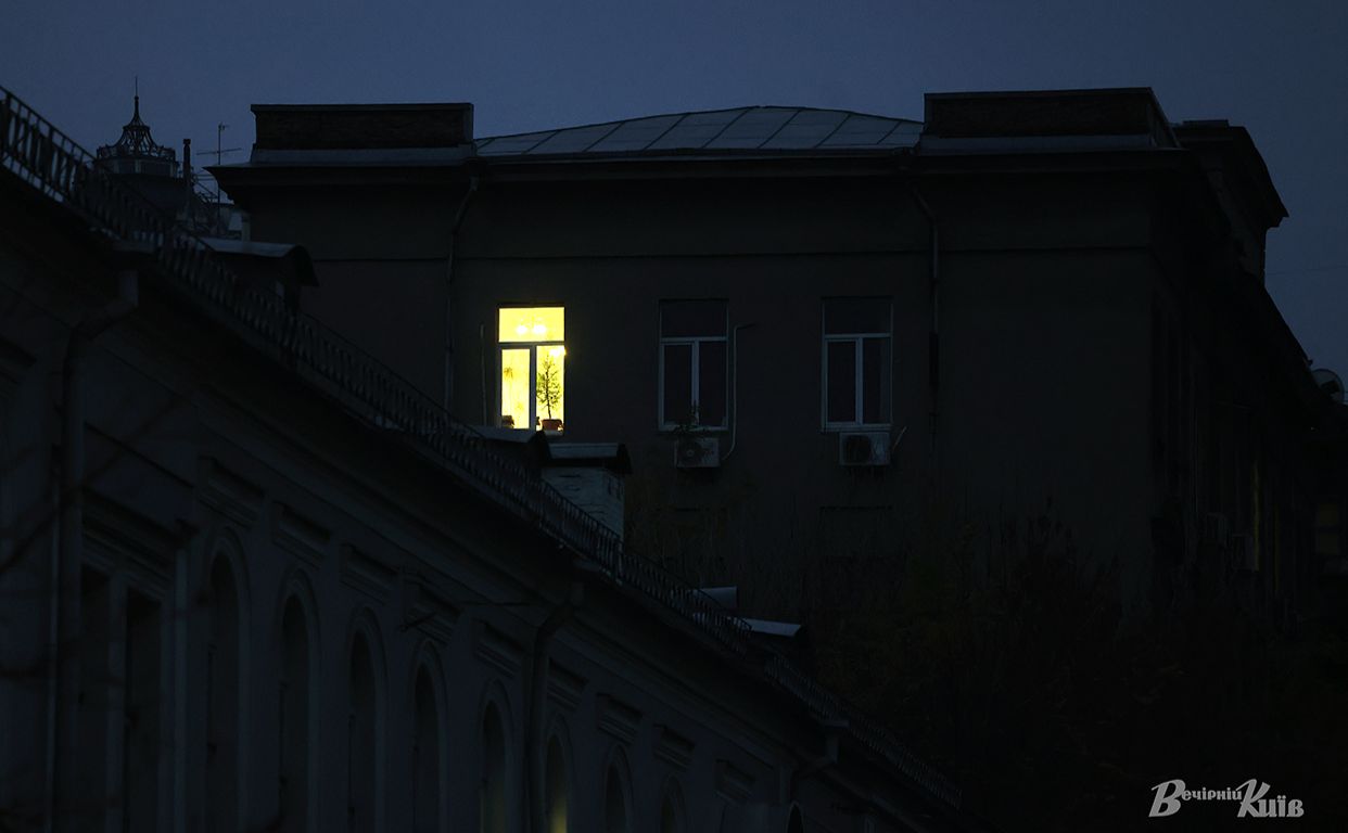 Власники бізнесу також можуть дізнатись про ймовірні відключення. Фото: Борис Корпусенко