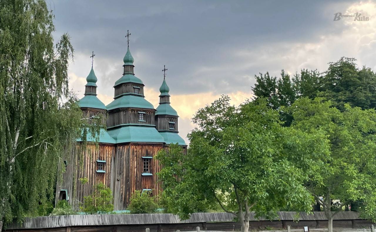 Святиня є окрасою музею просто неба. Фото: Тетяна Асадчева
