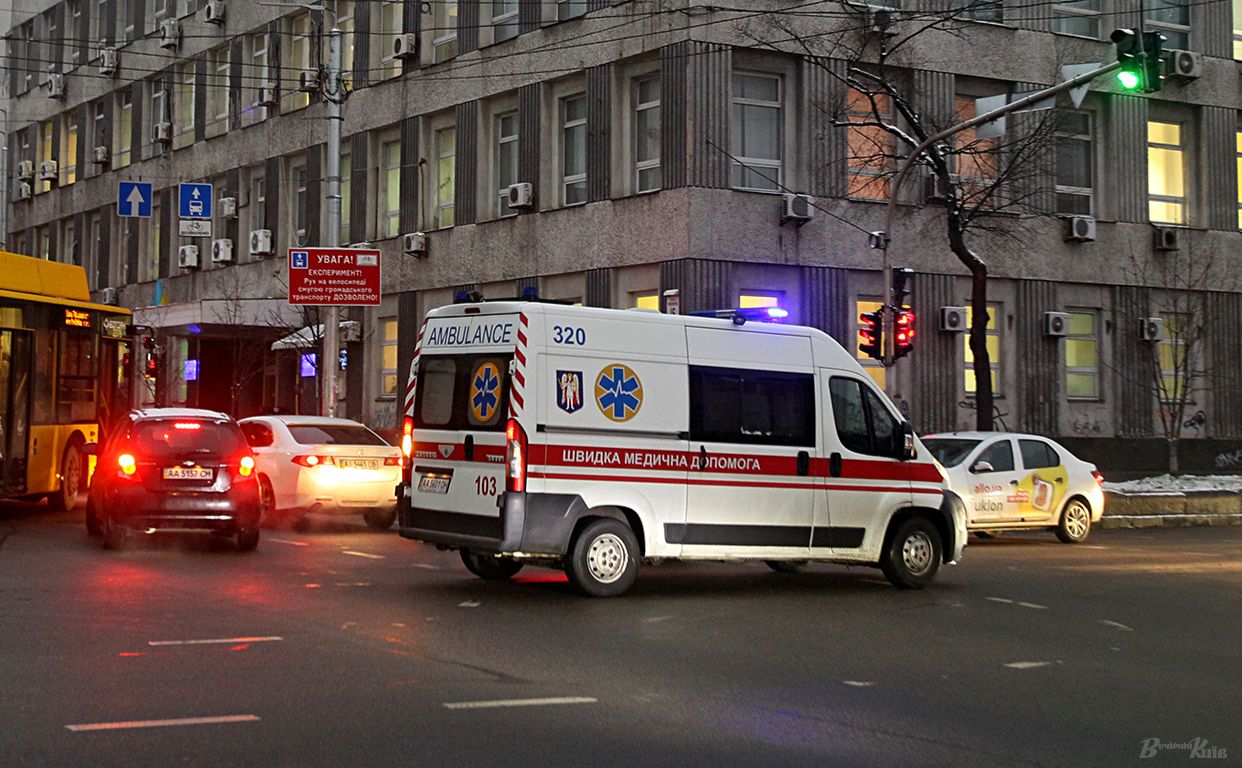 У Печерському районі загинула людина. Фото: Борис Корпусенко