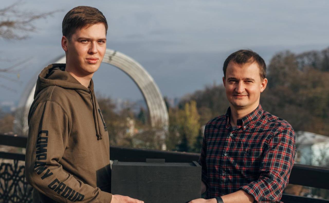 Ігор Лаченков та Тарас Чмут збирають донати. Фото: телеграм-канал: Лачен пише