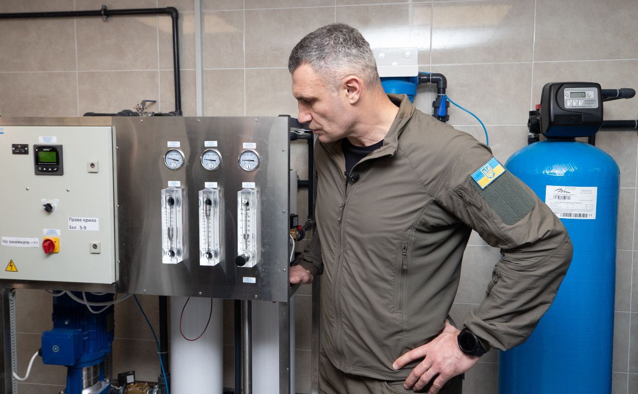 Мер столиці інспектував Центр нефрології та гемодіалізу. Фото: КМДА