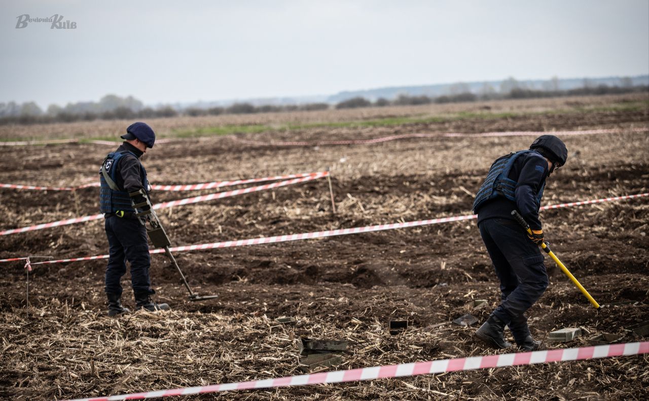 Киян і жителів регіону просять зберігати спокій. Фото: Олексій Самсонов