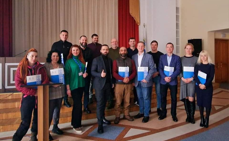 До ради увійшли активісти, волонтери, представники БФ, ВПО та районної влади. Фото: фб-сторінка Кирила Фесика
