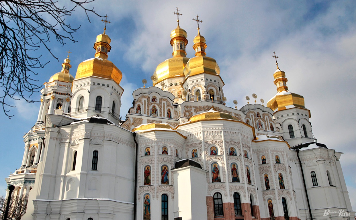 Початок богослужіння запланований на 9 годину. Фото: Борис Корпусенко