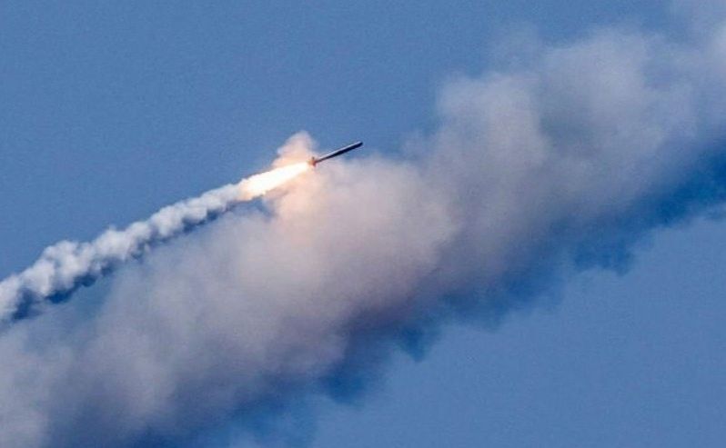 Збита українським ППО російська крилата ракета. Фото ілюстративне: з відкритих джерел
